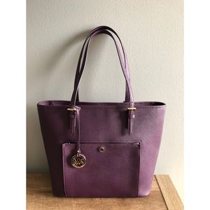 Michael Kors Jet Set Medium Snap Pocket Tote